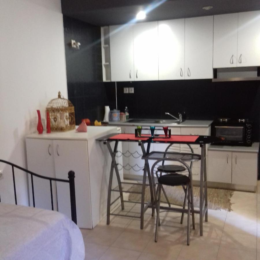 Quiet Studio Near To The Airport 1 Ираклио Екстериор снимка